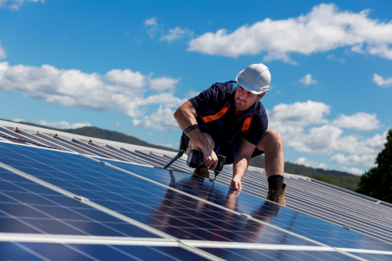 Neue Vorgaben durch das GModG: Solarpflicht startet ab 2027