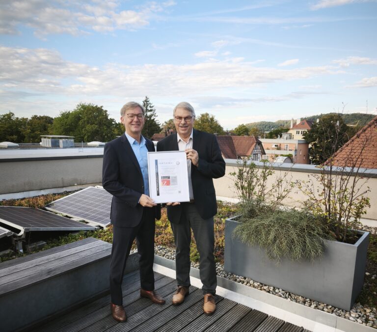 Kreisbau Tübingen erhält Gütesiegel für die Verwaltung von Liegenschaften und Baubetreuung